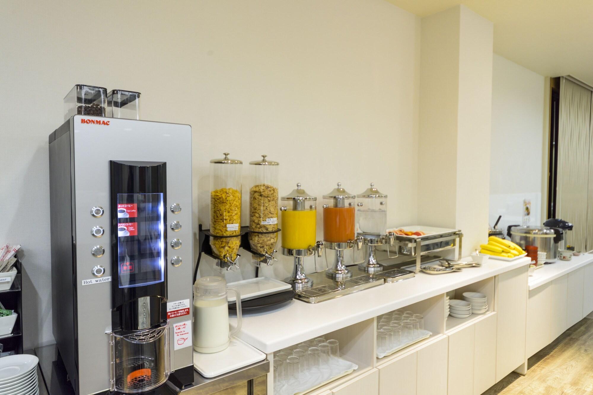 Surestay Plus Hotel By Best Western Shin-Osaka Buitenkant foto