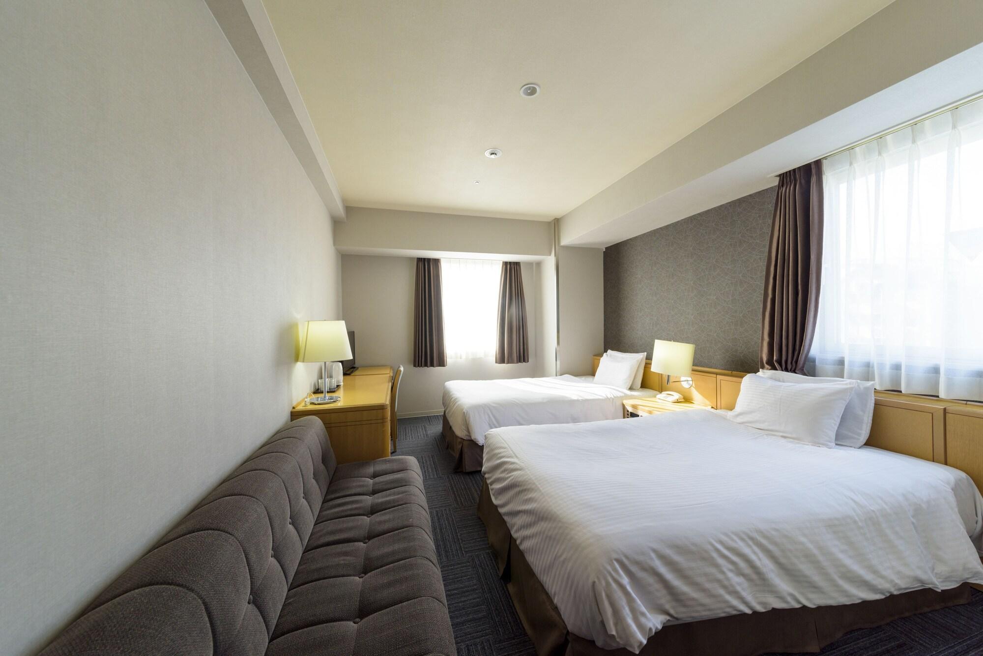 Surestay Plus Hotel By Best Western Shin-Osaka Buitenkant foto