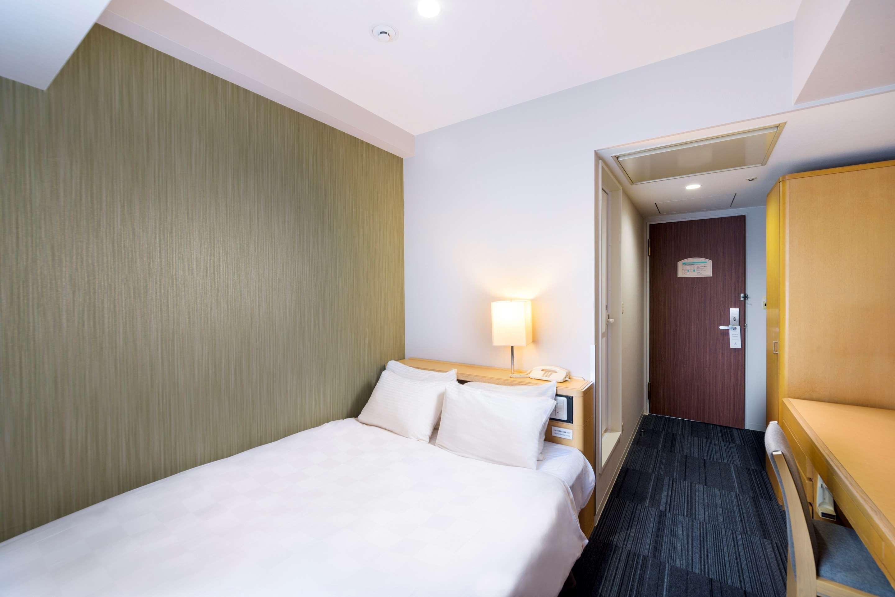 Surestay Plus Hotel By Best Western Shin-Osaka Buitenkant foto